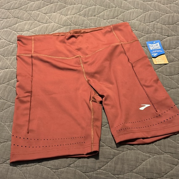 Brooks running set - Picture 2 of 9